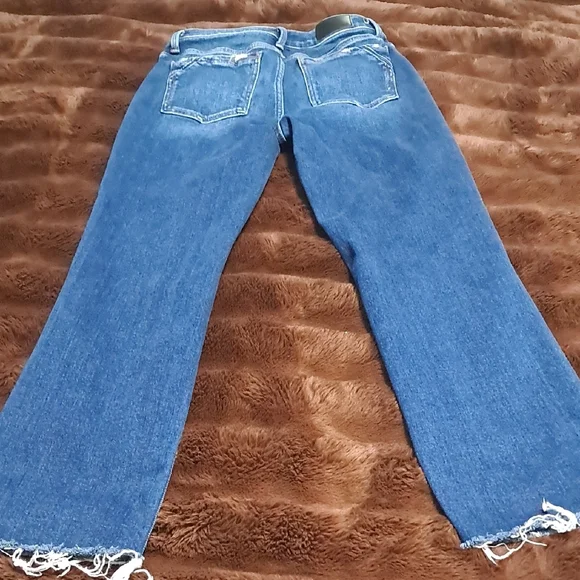 Buckle Black Cropped Straight Jeans 27×28 - Picture 2 of 6